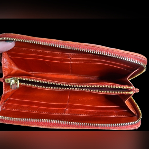 Miu Miu Red Zipparound Leather Wallet - Picture 3 of 5